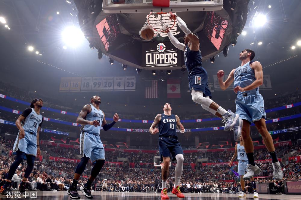 这位年轻的 这位年轻的